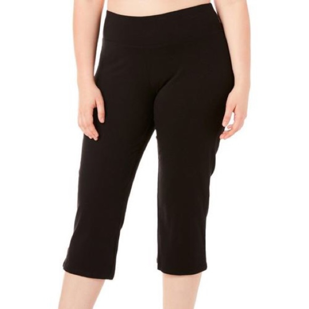 NWT Women’s RBX capri black size medium